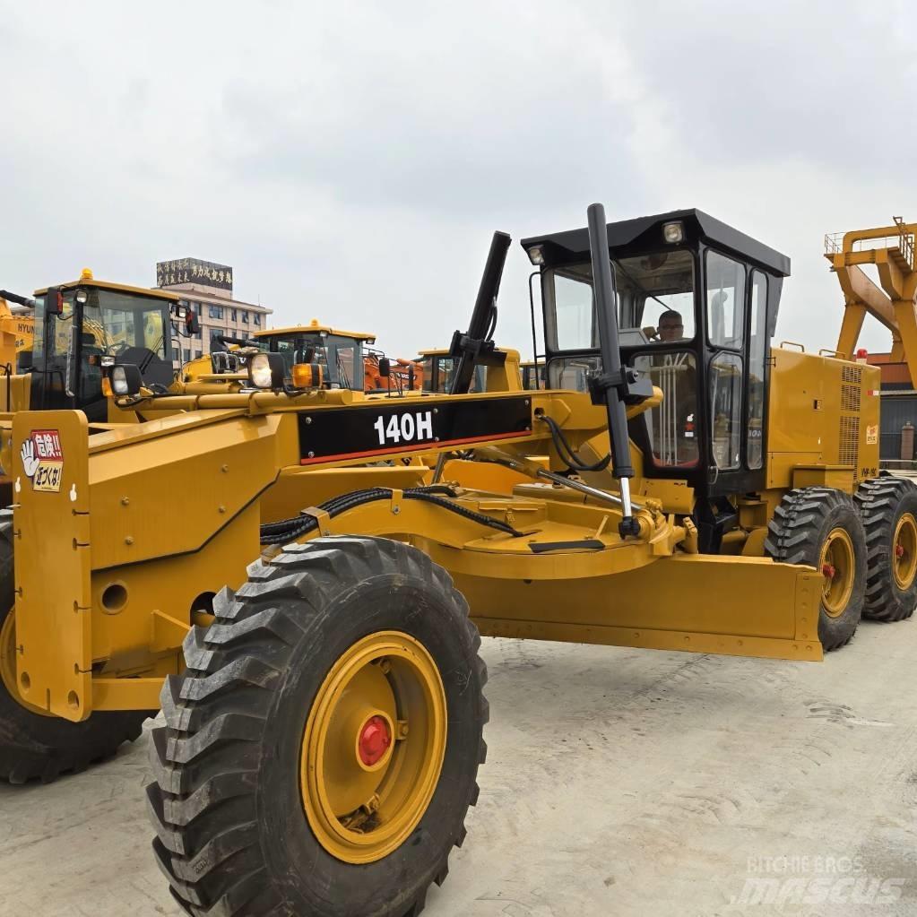 CAT 140H Greideriai