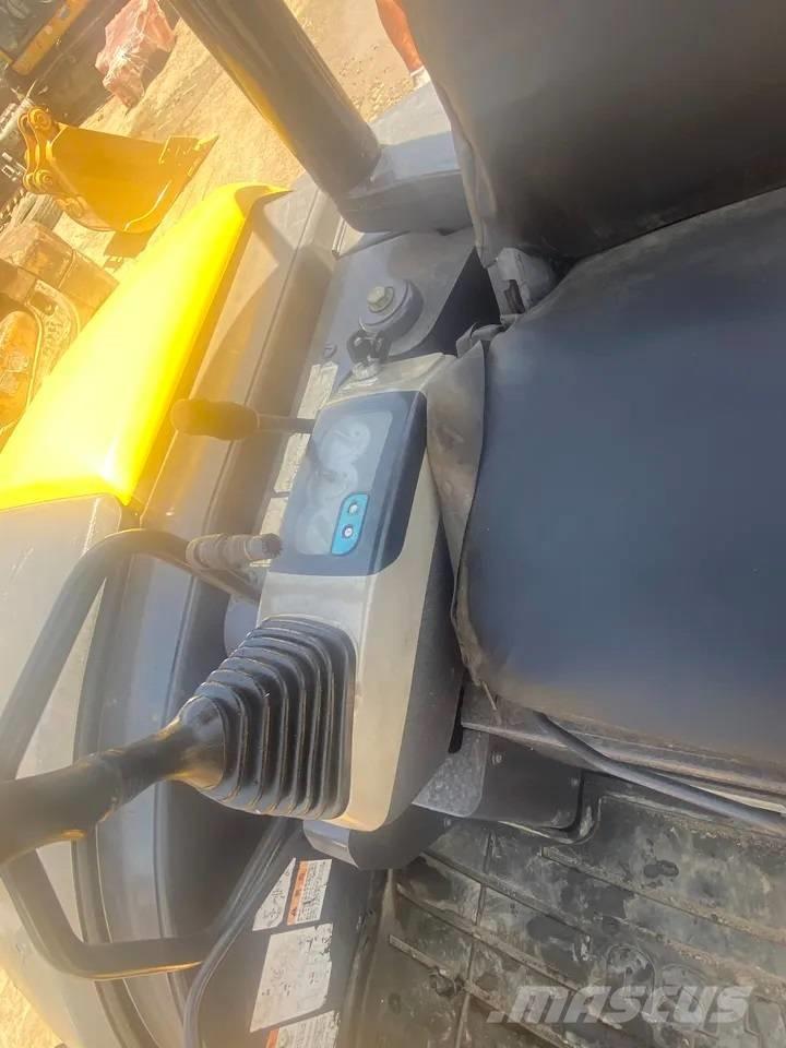 Komatsu PC 40 MR-2 Mini ekskavatoriai < 7 t