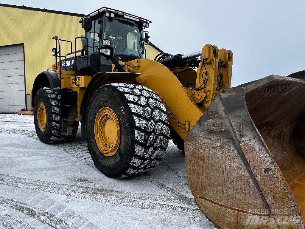 CAT 982 M Naudoti ratiniai krautuvai