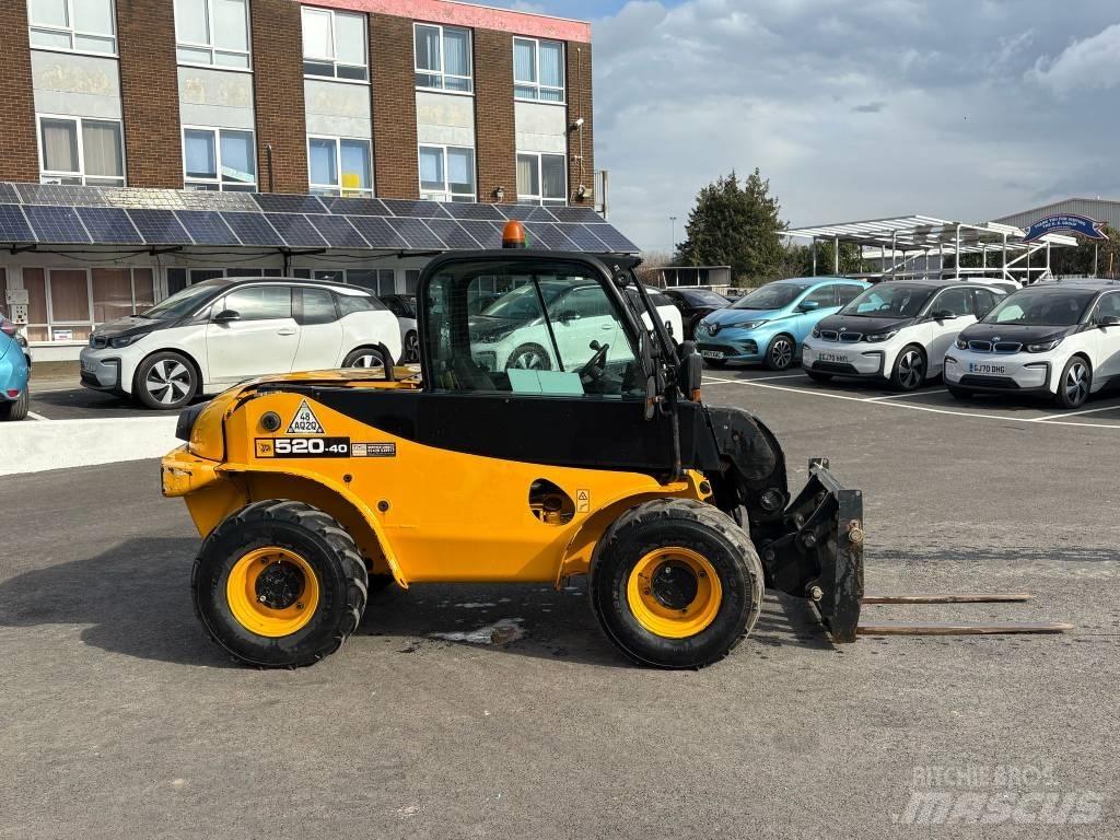 JCB 520-40 Teleskopiniai krautuvai