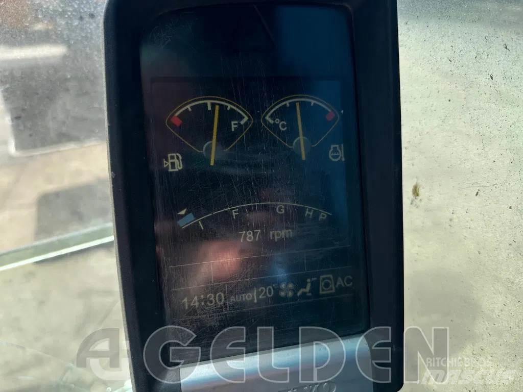 Volvo EC240CL Vikšriniai ekskavatoriai