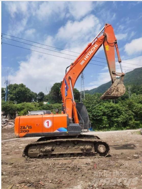 Hitachi EX 200-5 Vikšriniai ekskavatoriai