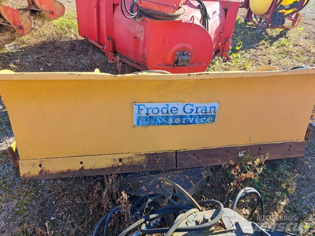  ukjent komunalskjær Kiti krovimo ir kasimo mechanizmai ir jų priedai