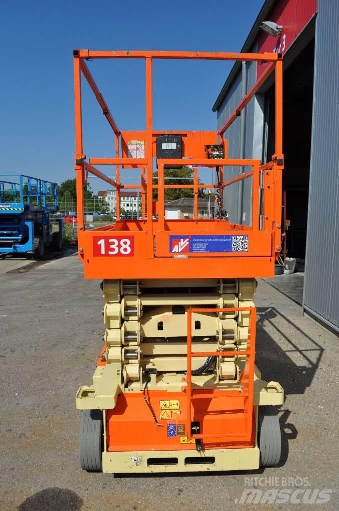 JLG 10 RS Žirkliniai keltuvai