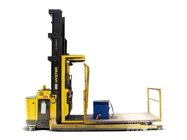 Hyster R30XMF2 Didelių aukščių keltuvai-krautuvai
