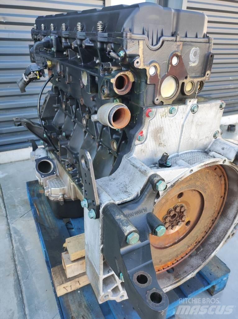 MAN D2066 400 hp Varikliai