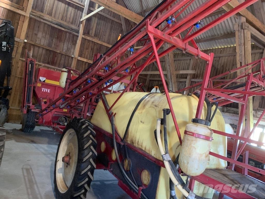 Hardi TZY 2400 Prikabinami purkštuvai