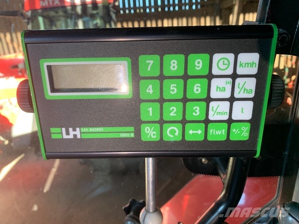 Hardi TZY 2400 Prikabinami purkštuvai