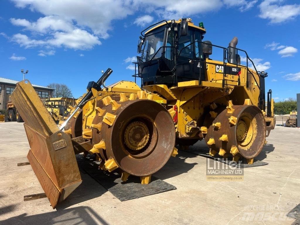 CAT 826 K Atliekų presai