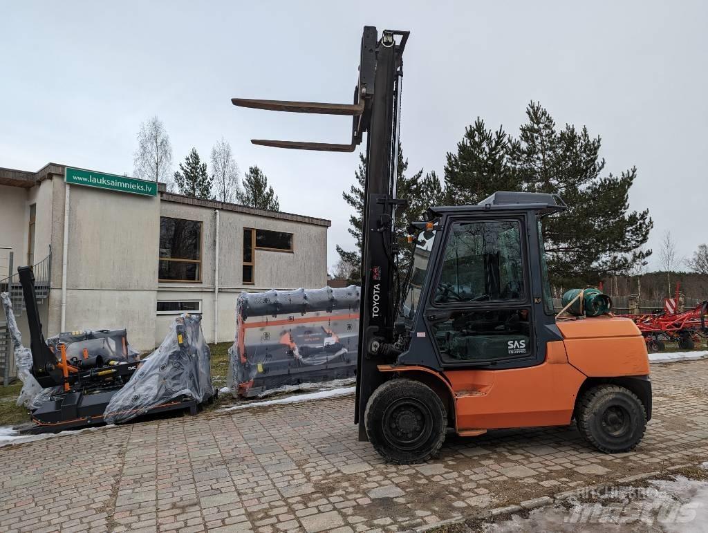 Toyota 7FGA50 LPG (dujiniai) krautuvai