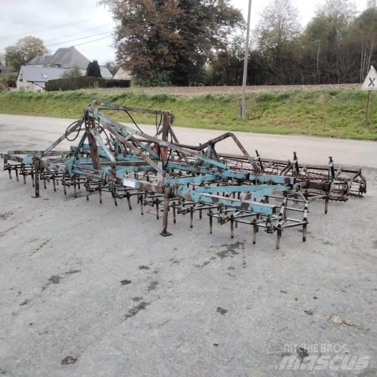Religieux 5M Akėčios