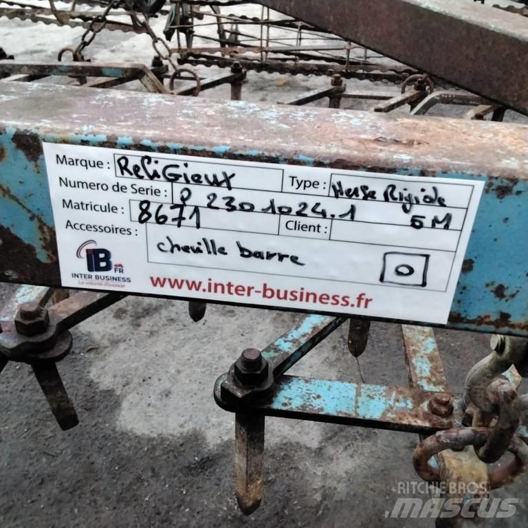 Religieux 5M Akėčios