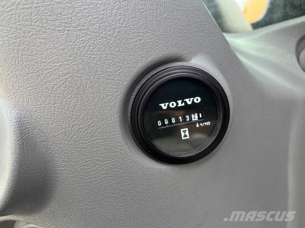 Volvo EC 300 D L Vikšriniai ekskavatoriai