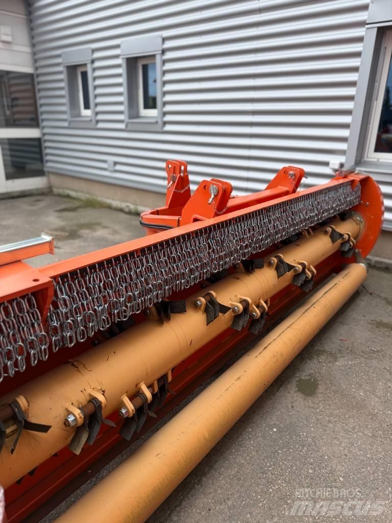 Agrimaster RV 320 Ganyklų šienapjovės / rėžtuvės