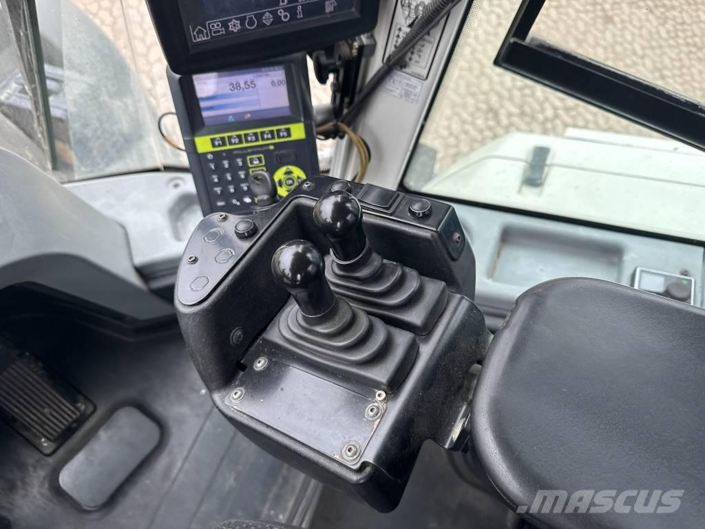 Liebherr L576 Naudoti ratiniai krautuvai