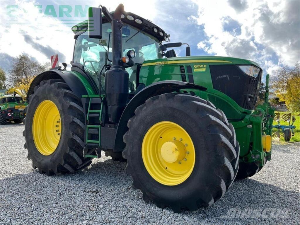 John Deere 6250r Traktoriai