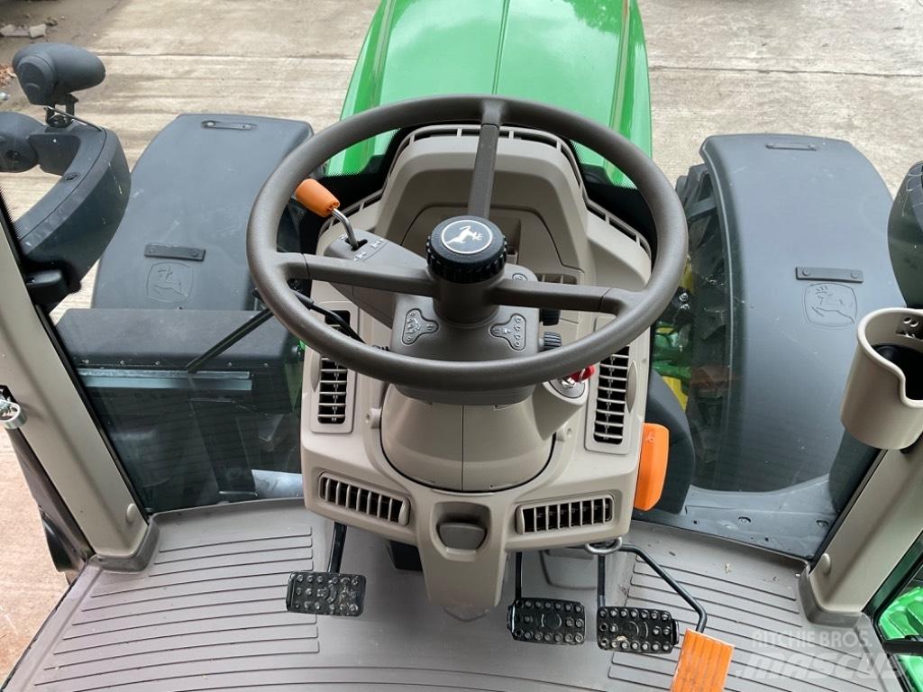 John Deere 6155 M Traktoriai