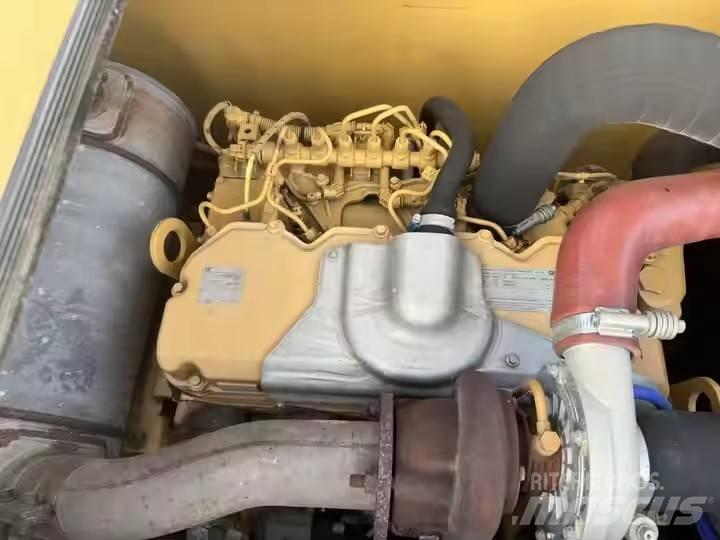 CAT CAT323GX Vikšriniai ekskavatoriai