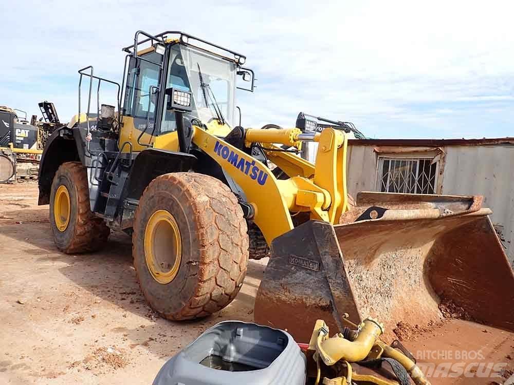 Komatsu WA380-8 Naudoti ratiniai krautuvai