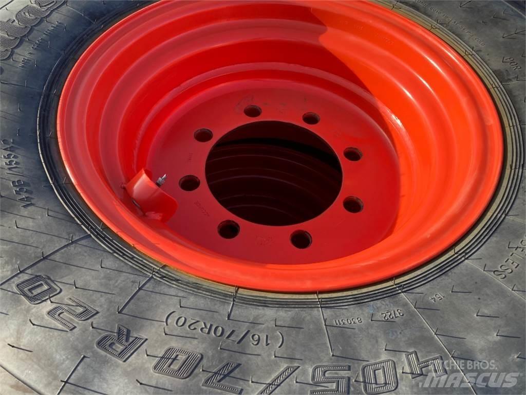 Mitas 4x 405/70R20 Kiti naudoti traktorių priedai