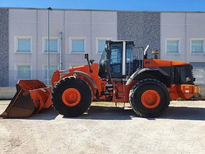Hitachi ZW 310 Naudoti ratiniai krautuvai