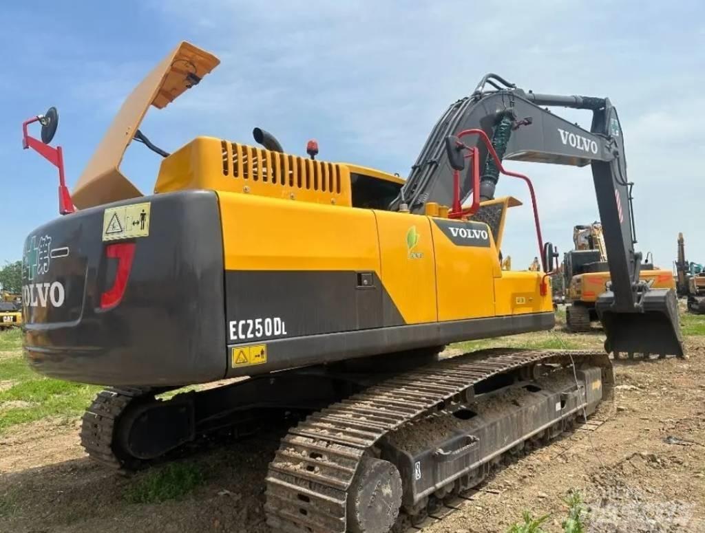 Volvo EC 250 D L Vikšriniai ekskavatoriai