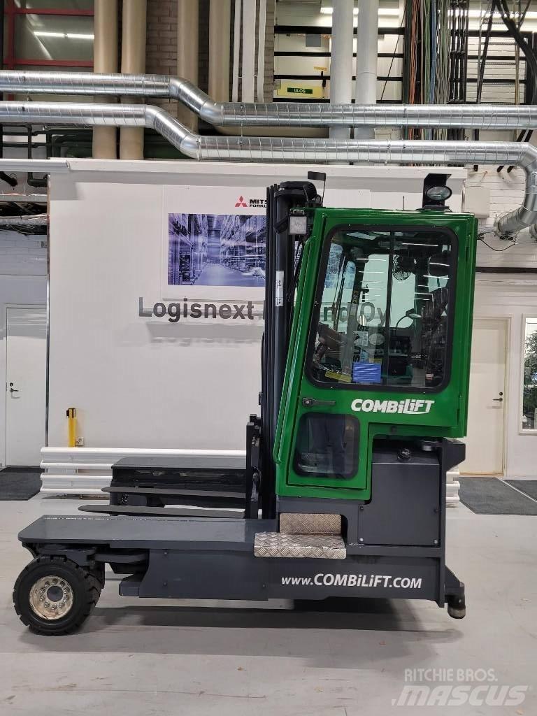 Combilift C 4000 Šakiniai krautuvai su privažiavimu iš visų keturių pusių