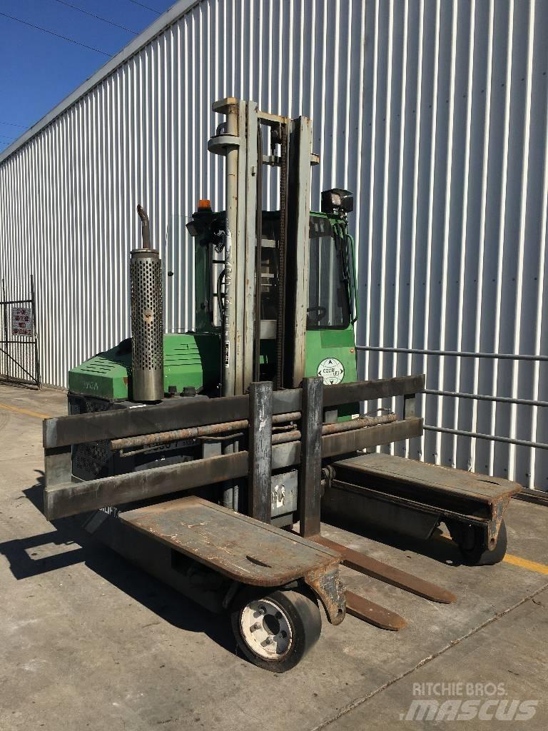 Combilift C 3000 Krautuvai su pakrovimu iš šonų