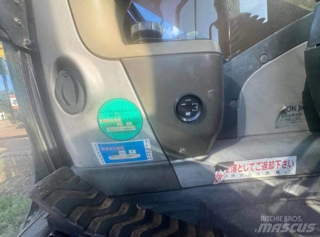 CAT 320 D LRR Vikšriniai ekskavatoriai