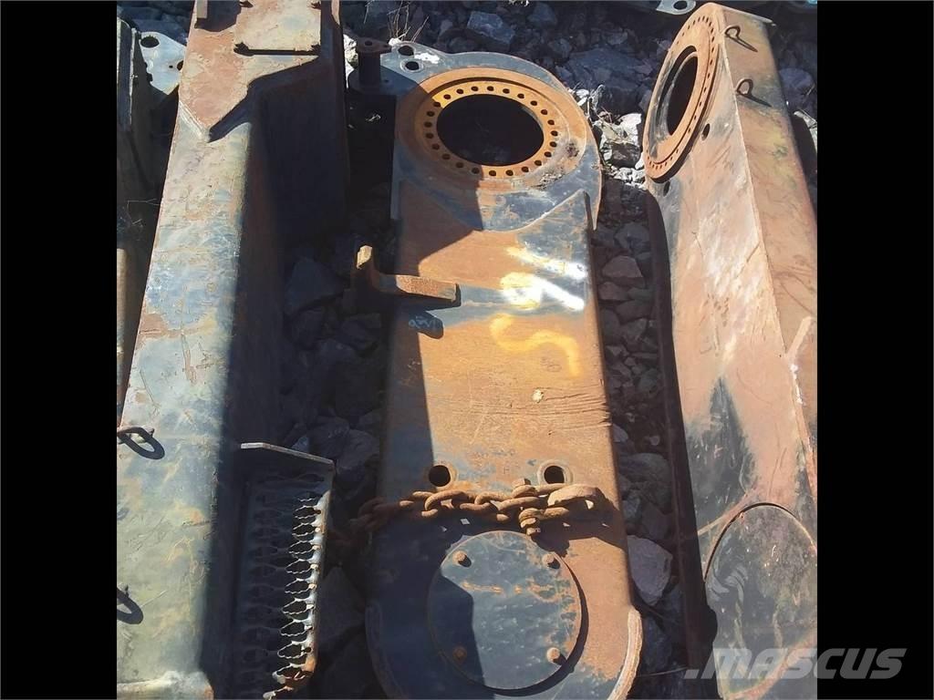 CAT 560 Pendelarm Transmisijos