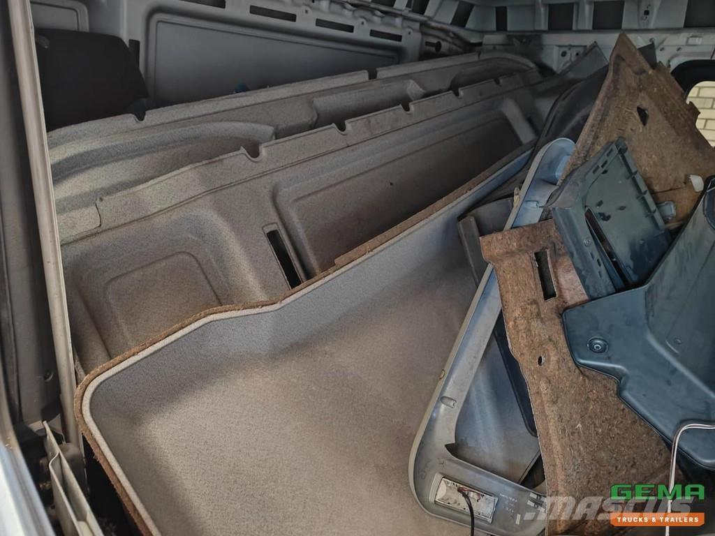 MAN TGA Cabine Kabinos ir salonai