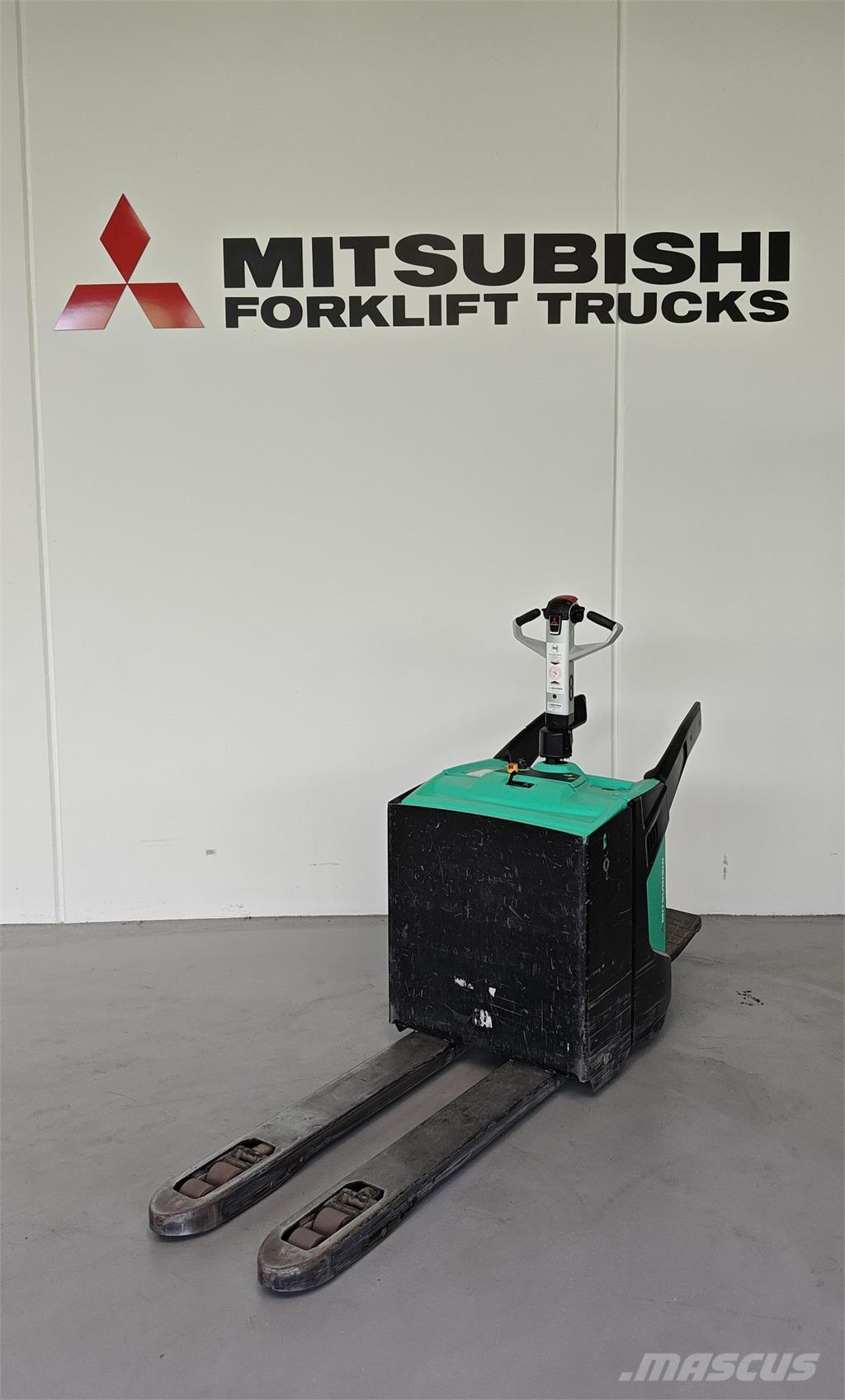 Mitsubishi PBV20N2 Keltuvai su platforma operatoriui