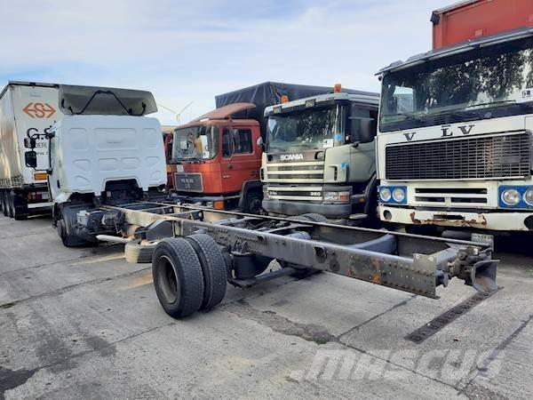 Renault MIDLUM 220 Važiuoklė su kabina