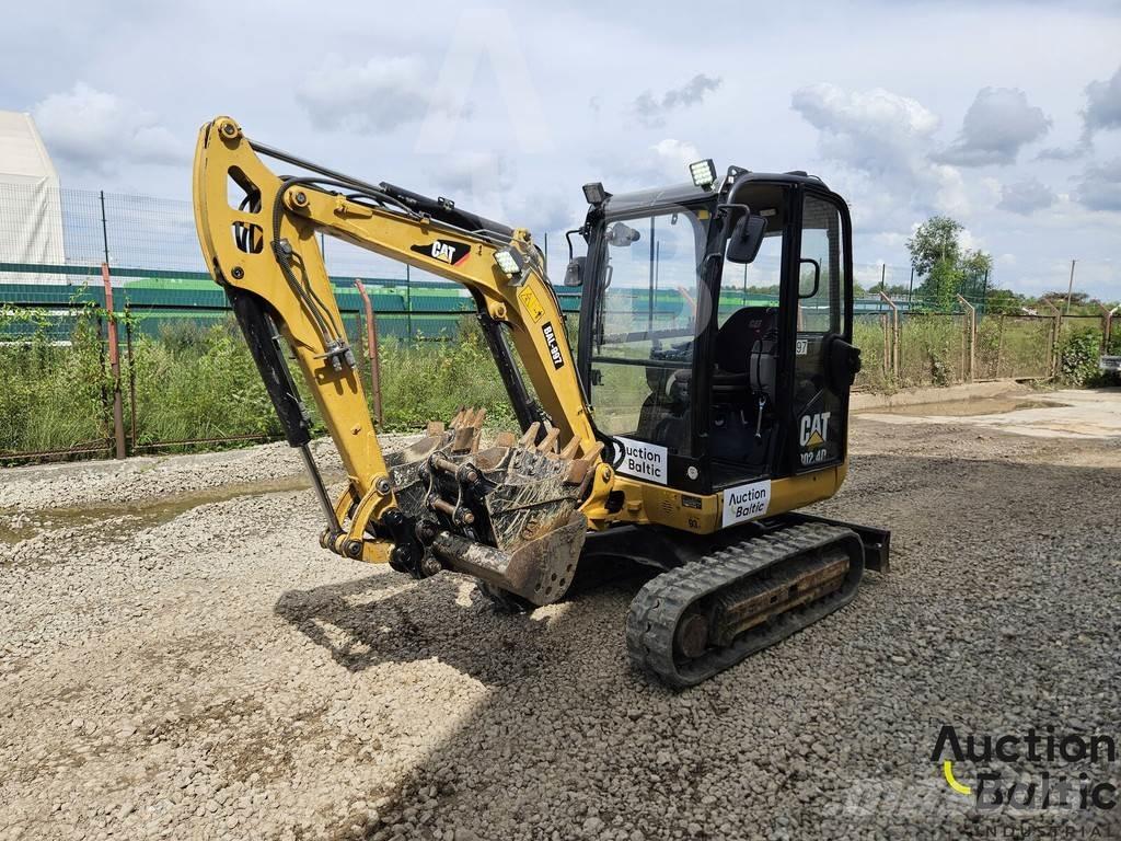 CAT 302.4 D Mini ekskavatoriai < 7 t