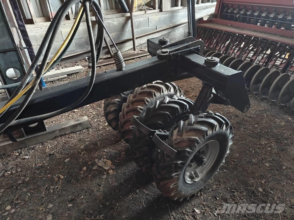 Junkkari 4000s Sėjamieji kombainai