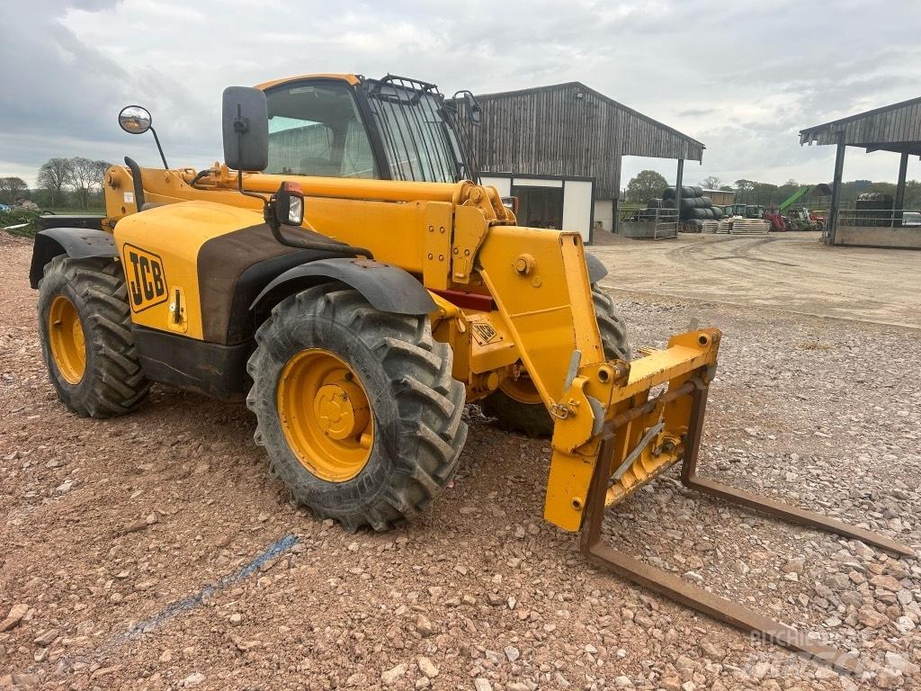JCB 535-95 Teleskopiniai krautuvai žemės ūkiui