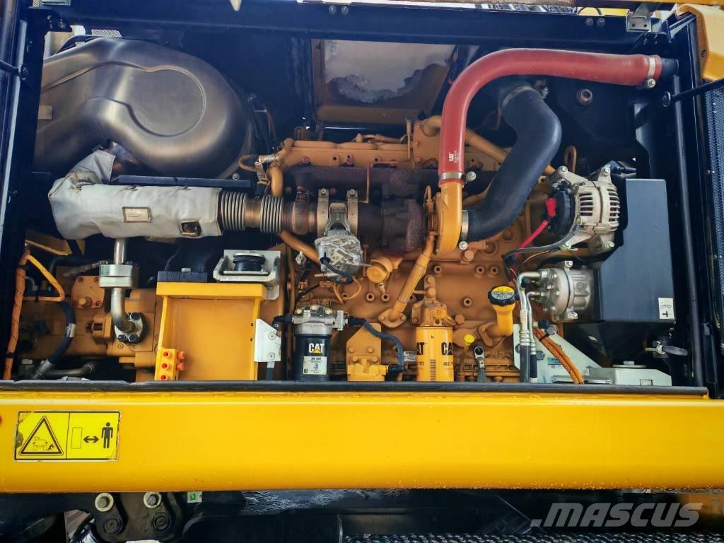 CAT M 318 F Ratiniai ekskavatoriai