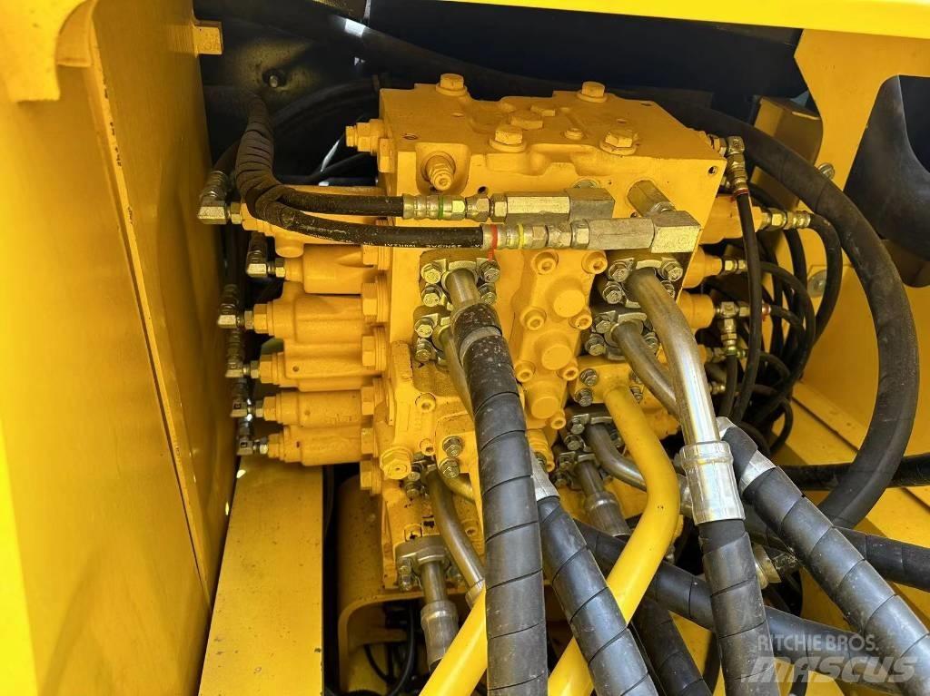 Komatsu PC 240 Vikšriniai ekskavatoriai