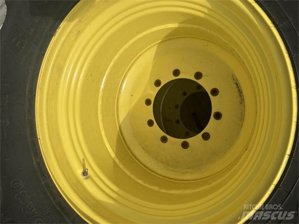 BKT 460/85R30 Padangos, ratai ir ratlankiai