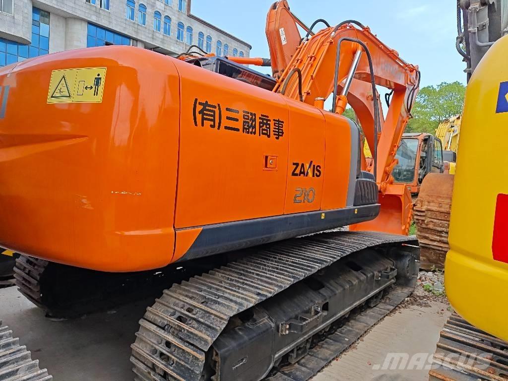 Hitachi ZX 210 Vikšriniai ekskavatoriai