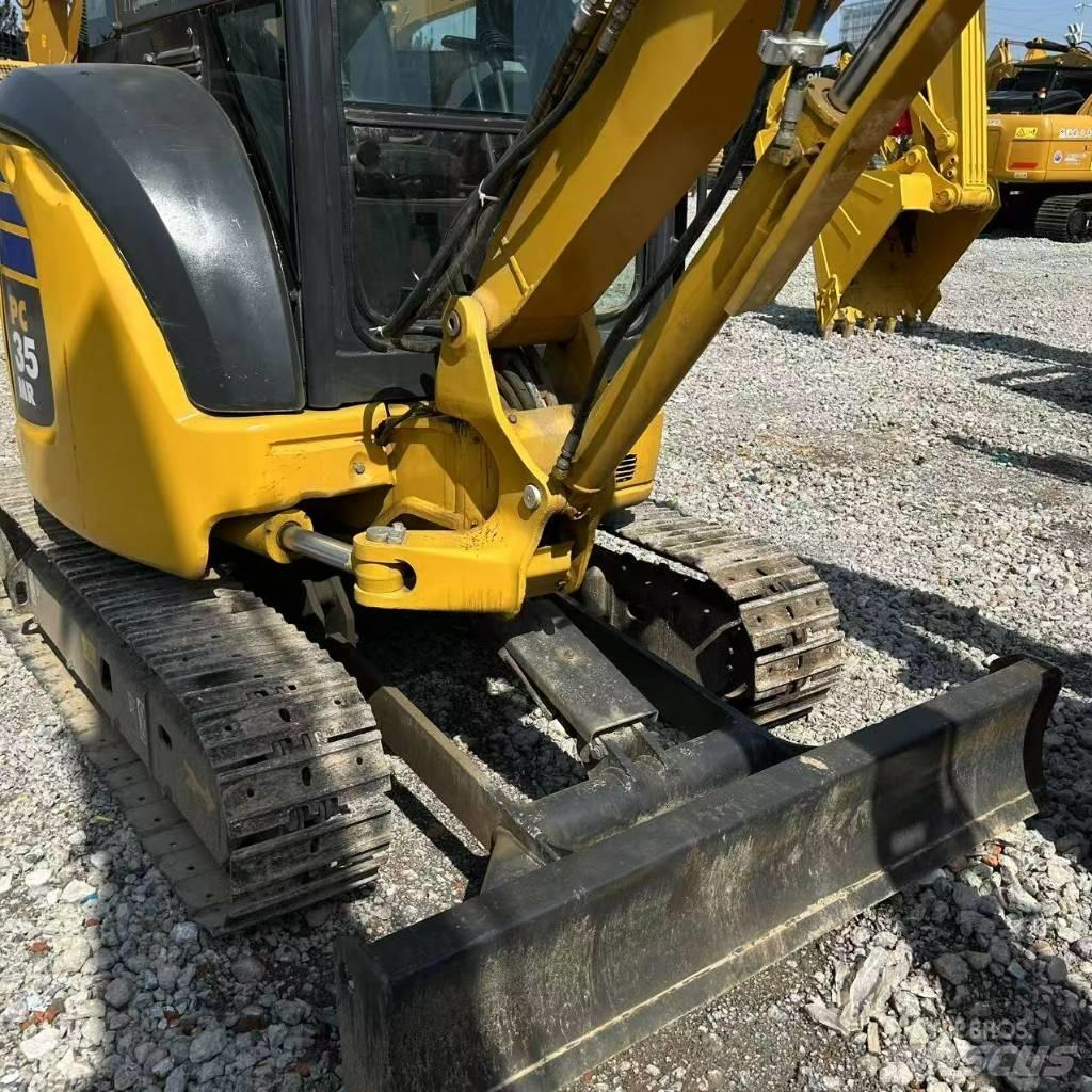 Komatsu 35 Vikšriniai ekskavatoriai