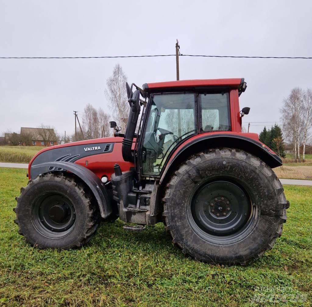 Valtra T 202 Versu Traktoriai