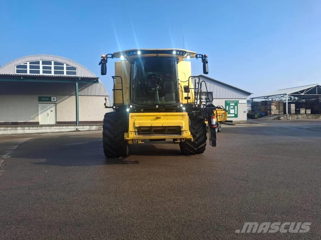 New Holland CX8.70 Derliaus nuėmimo kombainai