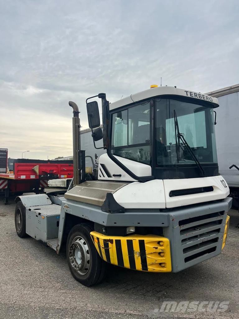 Terberg TT223 Naudoti terminalų vilkikai