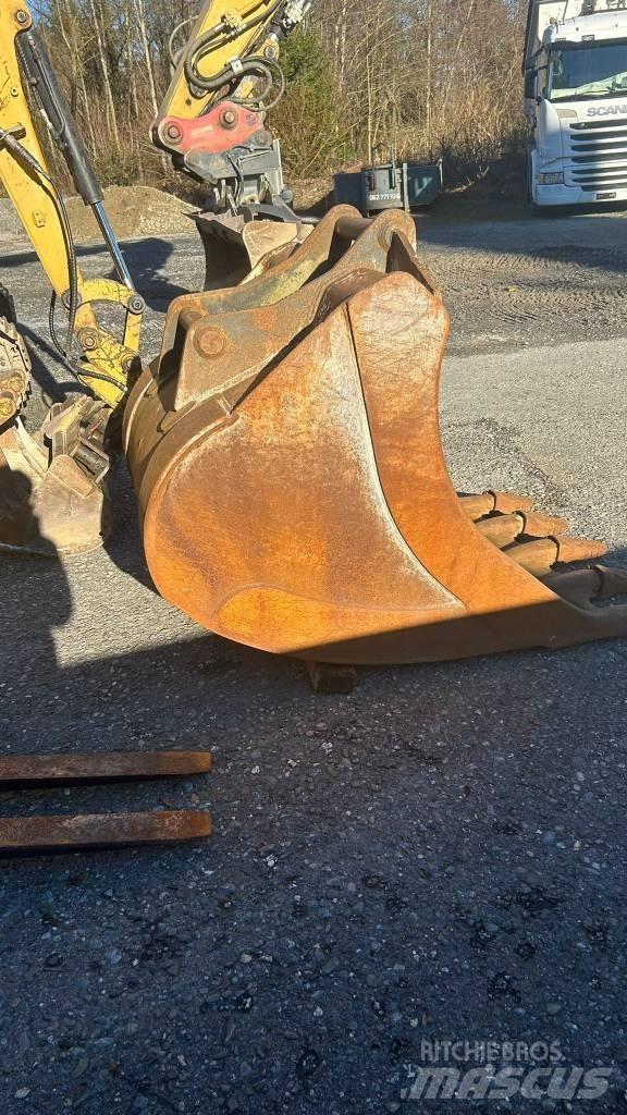 CAT 321 D Vikšriniai ekskavatoriai