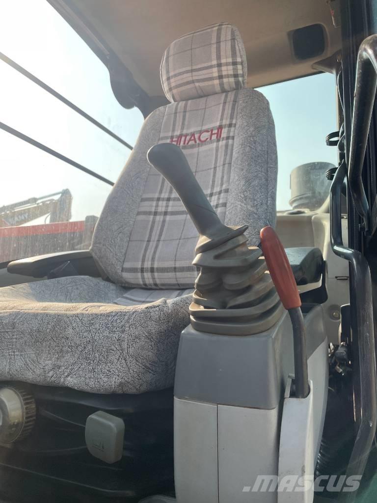 Hitachi ZX 130 Vikšriniai ekskavatoriai