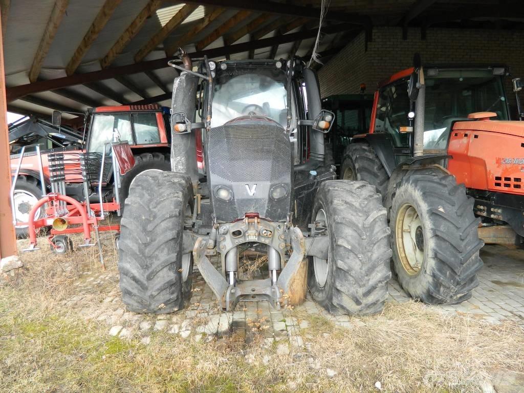 Valtra T 234 V Traktoriai