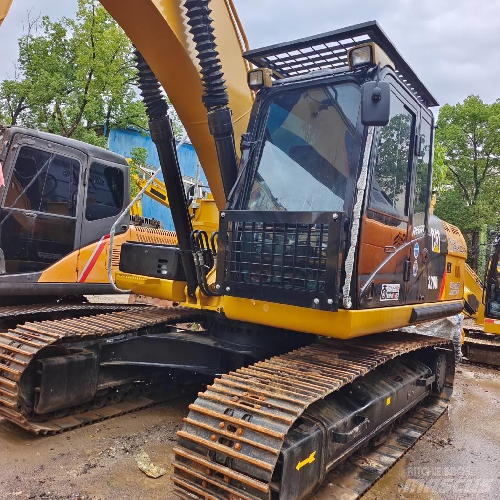 CAT 320D2 Vikšriniai ekskavatoriai