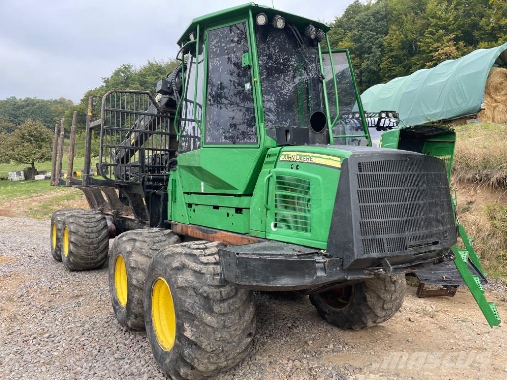 John Deere 1010 E Naudoti miškovežiai (Forvarderiai)