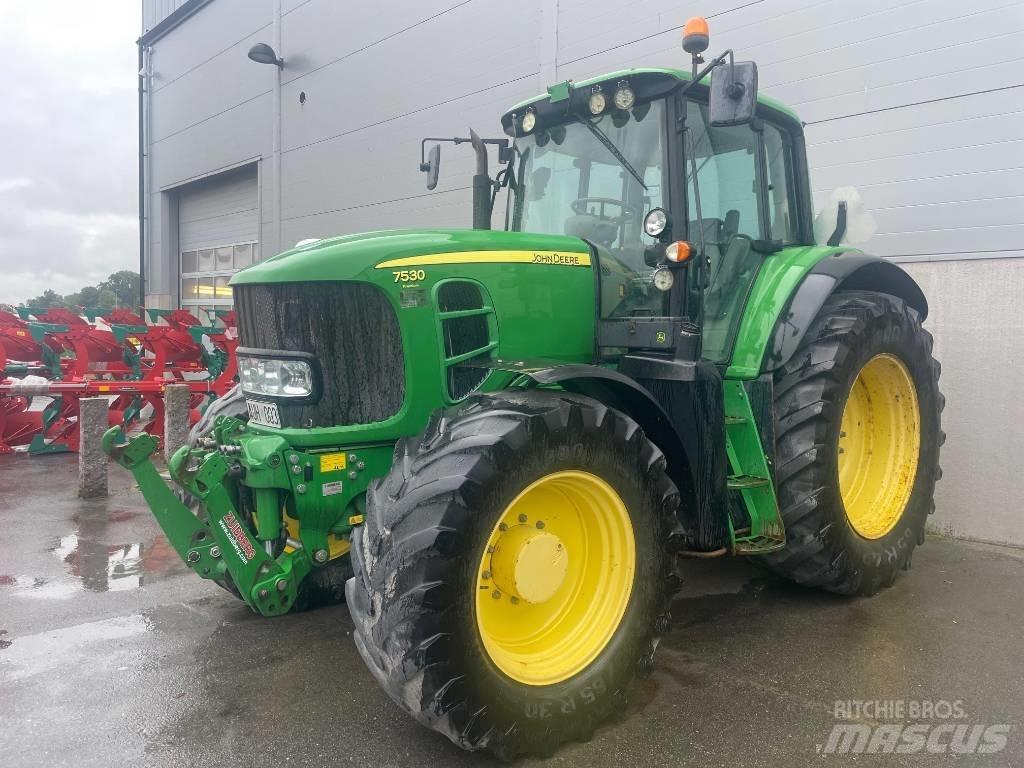 John Deere 7530 Traktoriai
